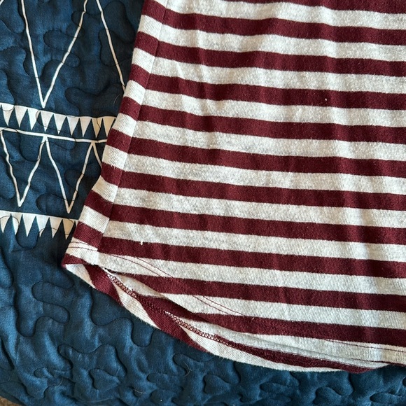 Old Navy tee - Picture 3 of 3